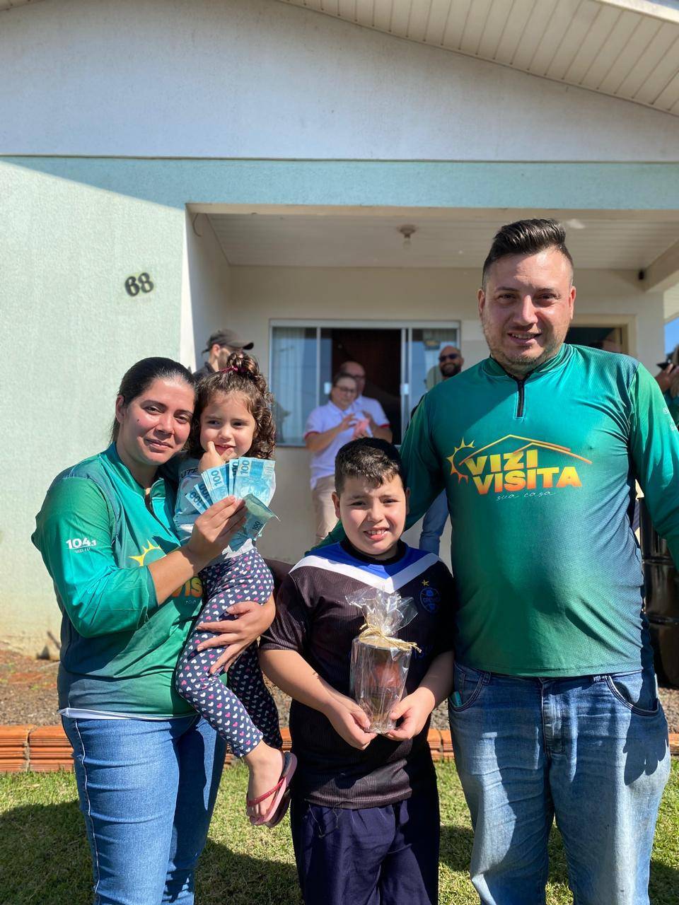 Pela segunda vez, Simone Ferreira ganhou na campanha Vizi Visita Sua Casa